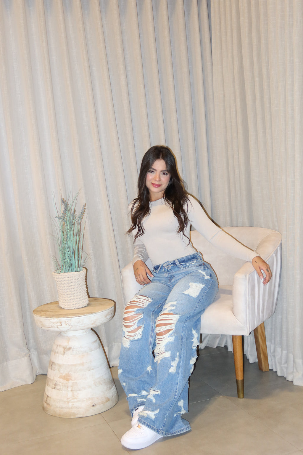 Jean Cello Wide Leg Rotos +  Body Almond Milk