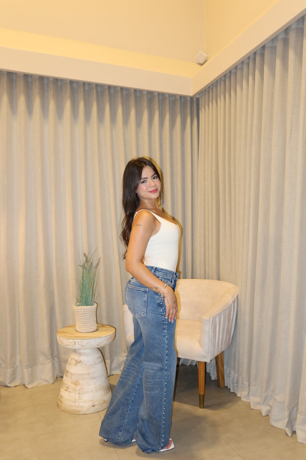 Jean Vibrant Stone Toches + Body Bone Anwnd